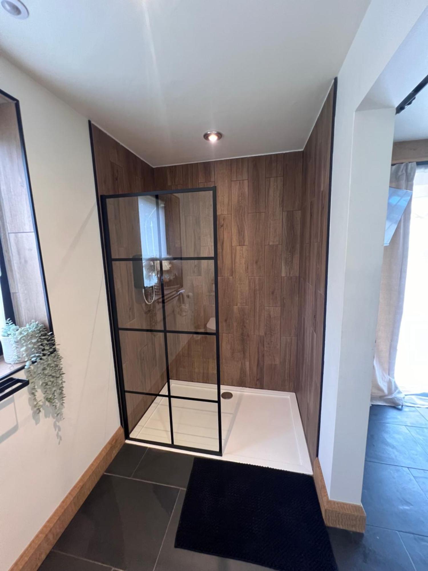 Luxury Courtyard Studio In Llangollen Luaran gambar